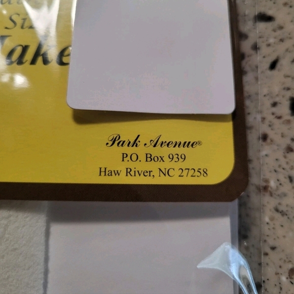 Vtg Pantyhose Queen Plus Size 5X-6X Fits 5'3-5'9 200-300lbs Sheer Off White NOS - Picture 6 of 6